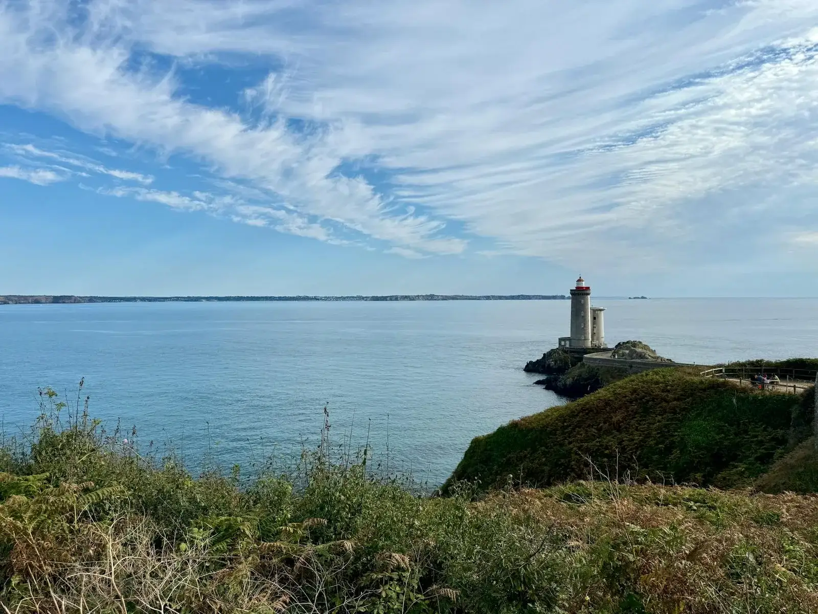 Rade de Brest, château et pont de Recouvrance vus depuis le port